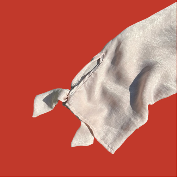 NWOT-Sz-L-blue blush brand off shoulder dress with ties at sleeves - Picture 3 of 7